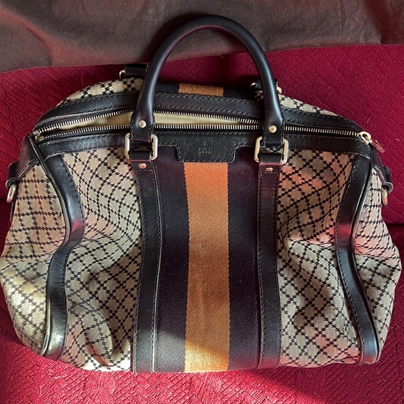 Gucci Bags Gucci Saddle Bag Used Priced To Sell Poshmark